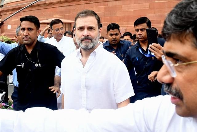 Rahul Gandhi Returns To Lok Sabha Amid Rousing Welcome By Congress MPs ...